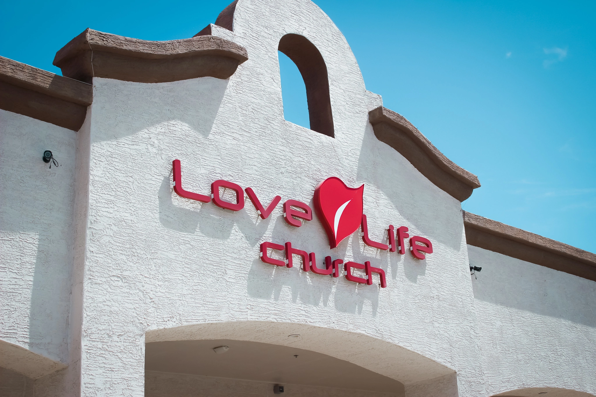 Love Life Church en español